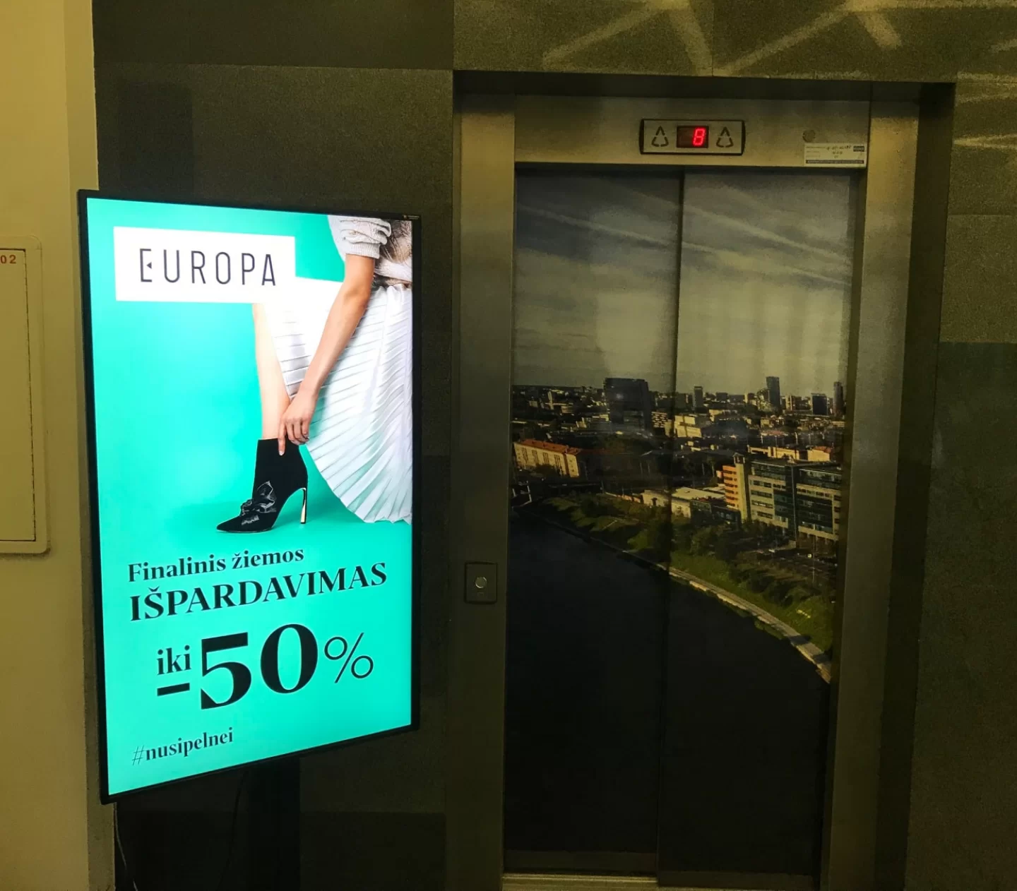 Reklaminiai ekranai Eika verslo centre