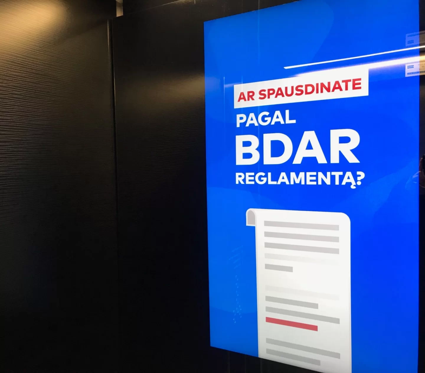 Reklaminis ekranas Live Square verslo centre