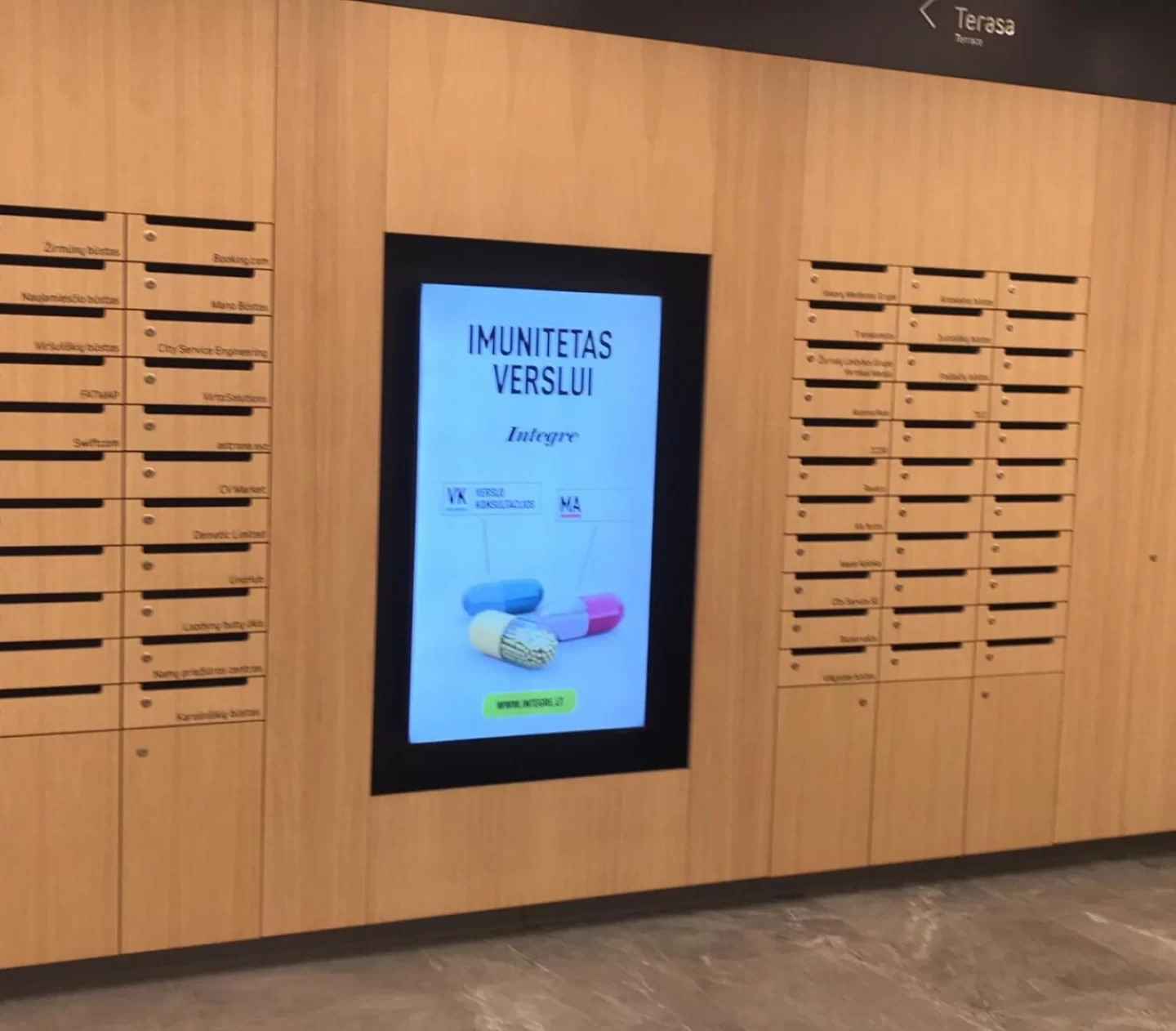 Reklaminis ekranas Penta verslo centre (Simbiocity)