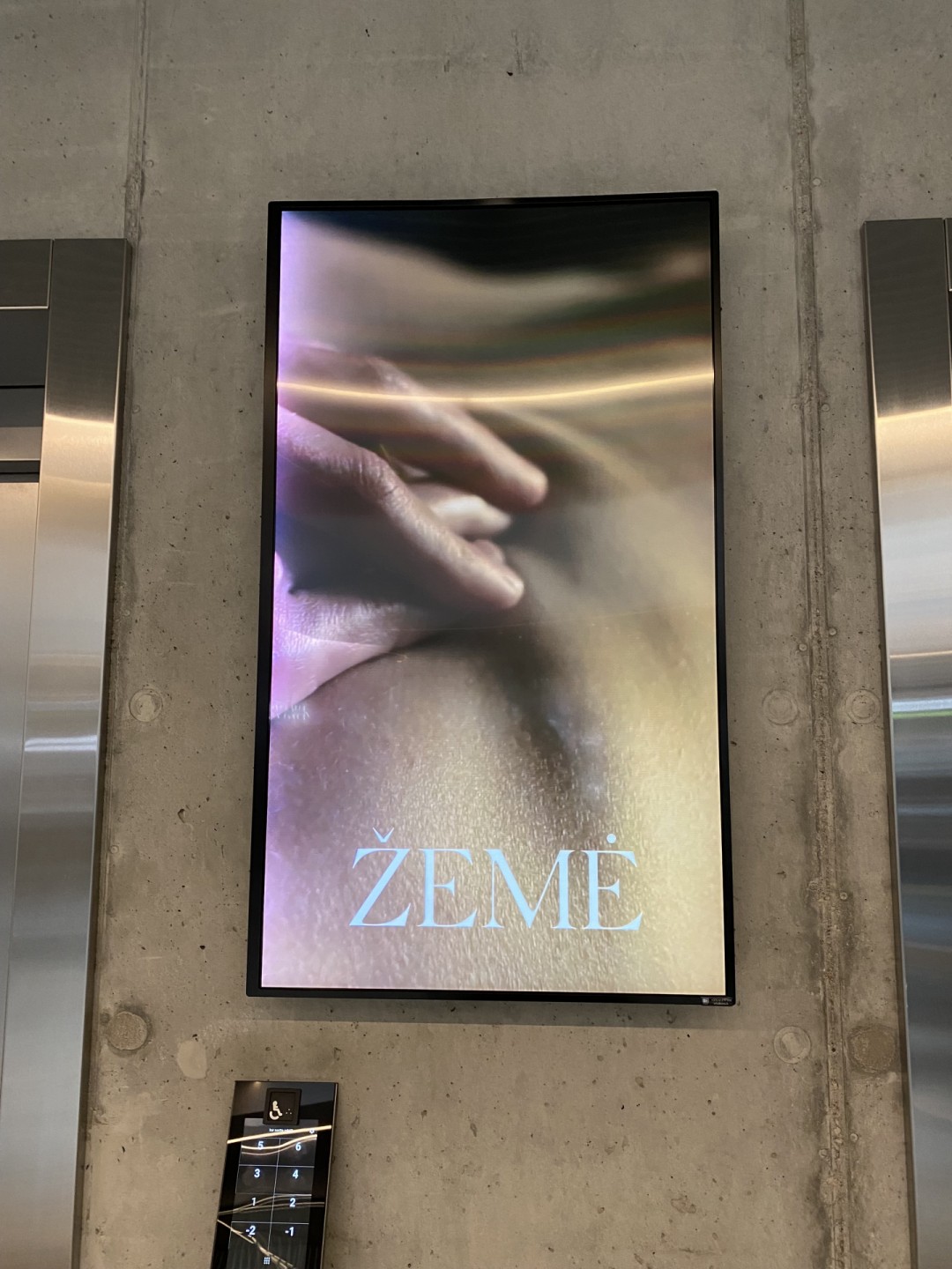 Reklaminis ekranas Wave verslo centre