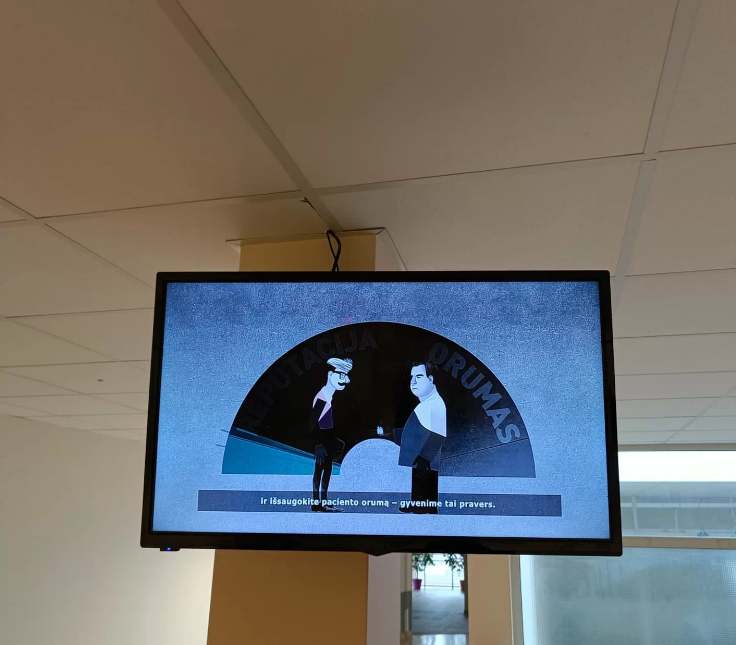 Reklaminiai ekranai VŠĮ Respublikinėje Šiaulių ligoninėje, konsultacijų poliklinikoje