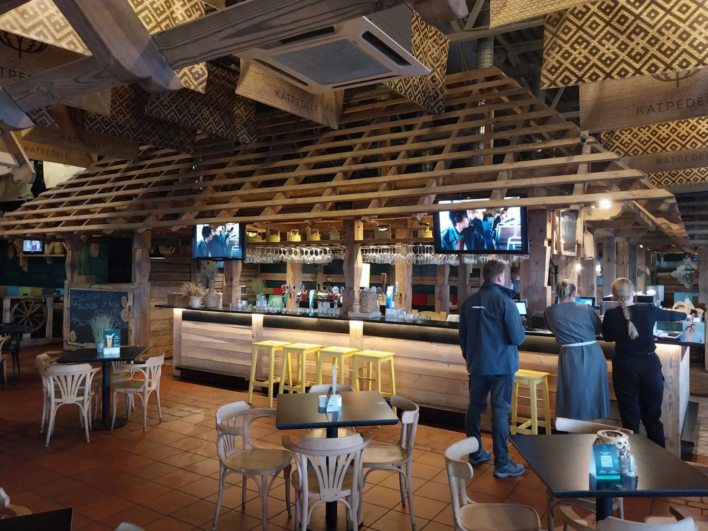 Katpėdėlė PP Banginis reklaminiai ekranai