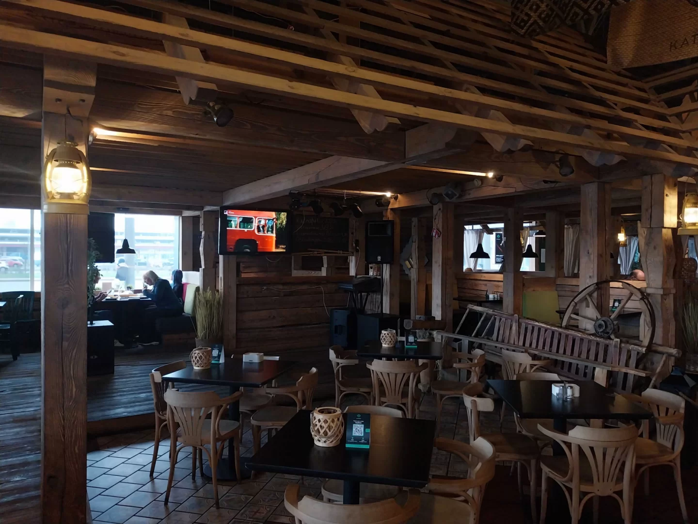 Katpėdėlė PP Banginis reklaminiai ekranai