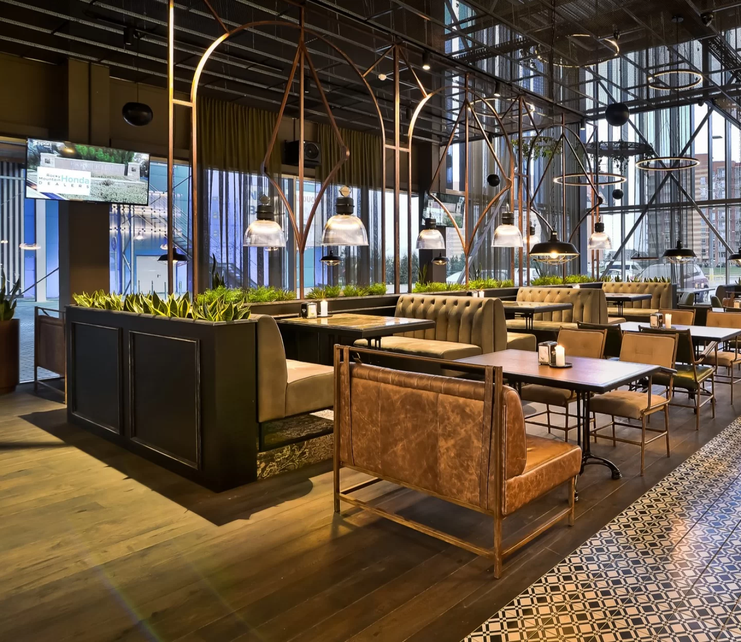 Grill London PC Molas reklaminiai ekranai