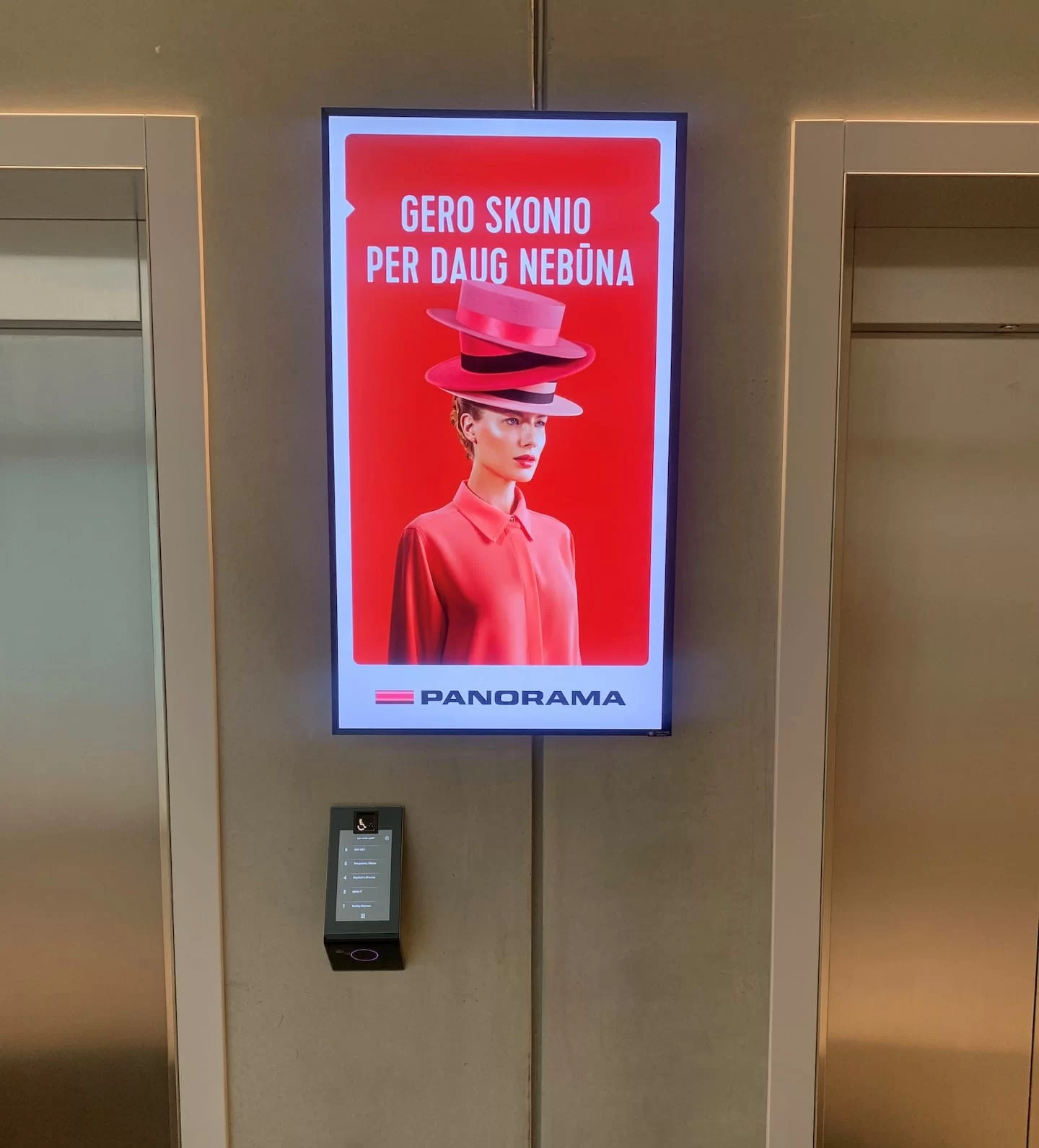 Reklaminiai ekranai Core verslo centre