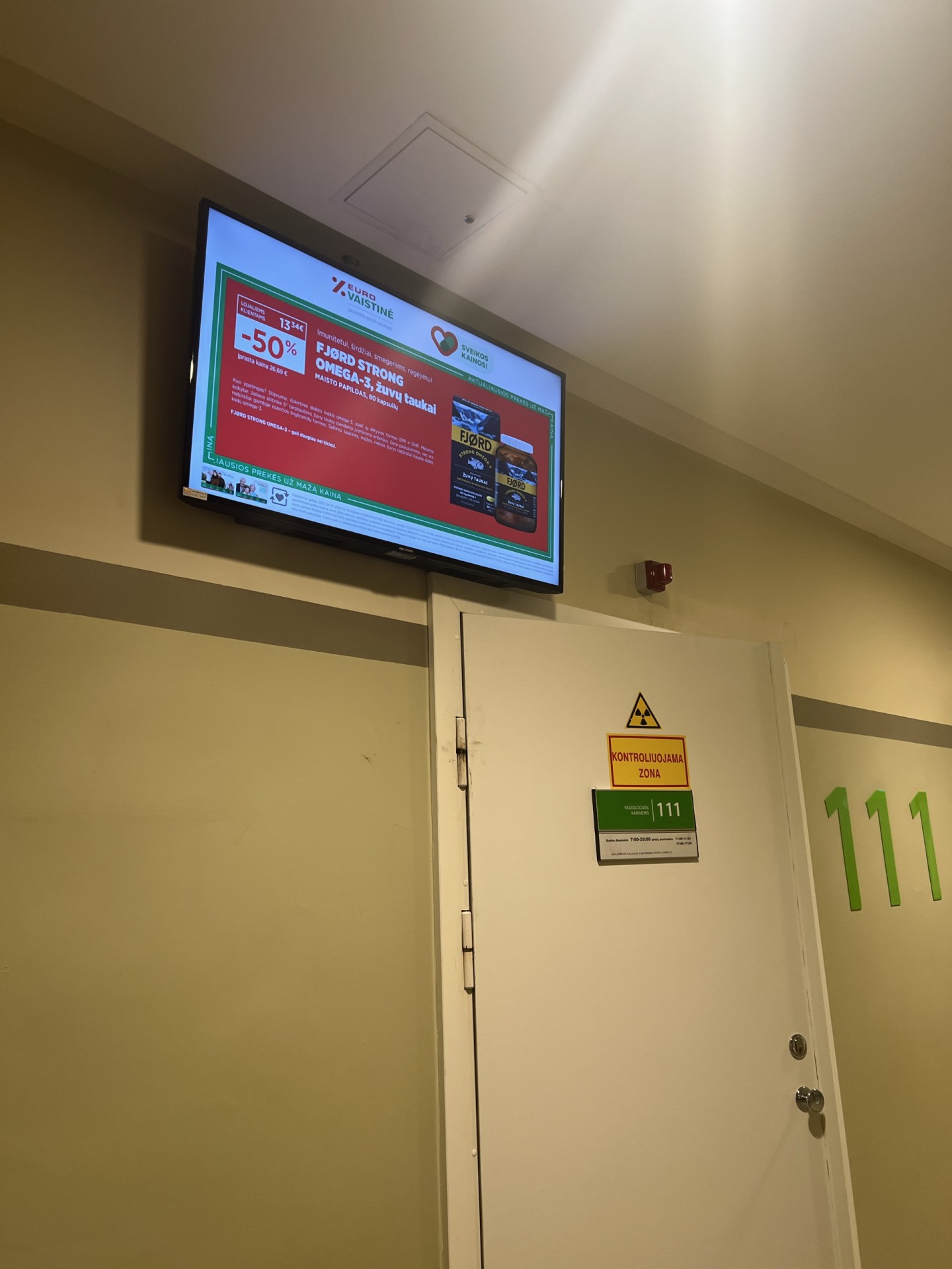 Reklaminiai ekranai VŠĮ Vilniaus centro poliklinikoje, Lukiškių filiale