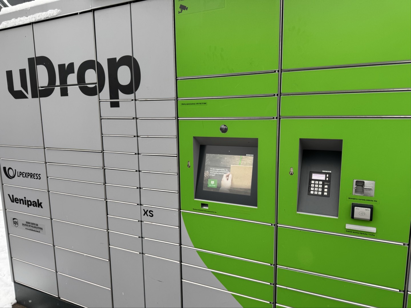 uDrop paštomatų ekranai Estijoje