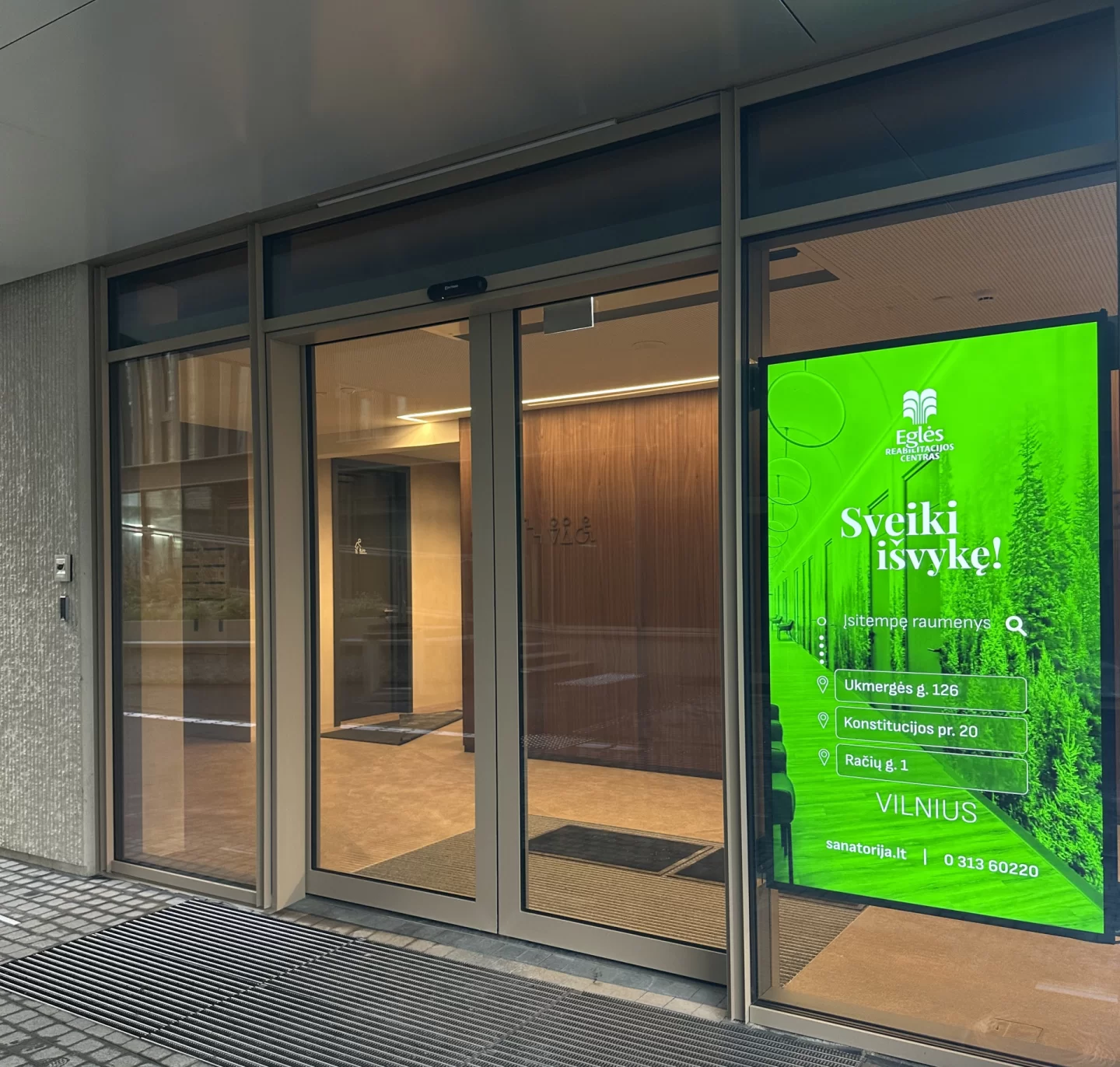 Reklaminiai ekranai Jasinskio 2 verslo centre