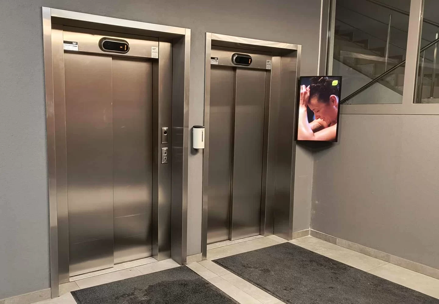 Reklaminis ekranas Orange office verslo centre