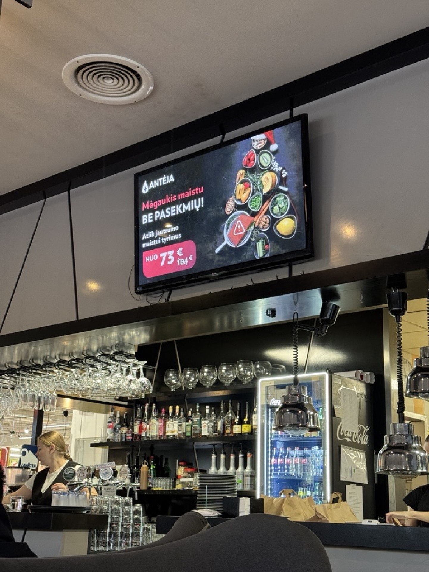 Charlie Pizza PP Domus Pro reklaminiai ekranai