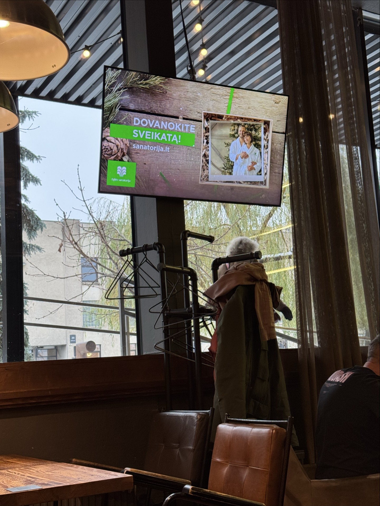 Grill London Ogmios miestas reklaminiai ekranai