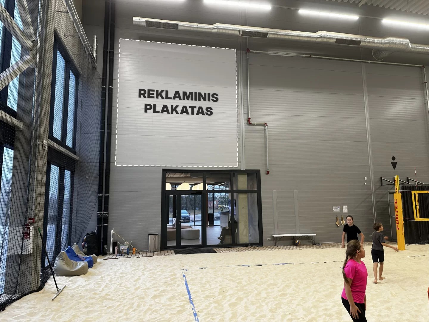 Reklaminiai plakatai VolleyART house 1 aikštelėje