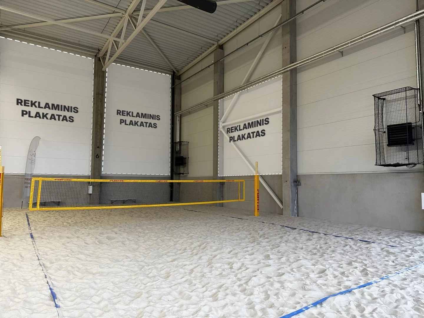 Reklaminis plakatas VolleyART house 6 aikštelėje, mažas