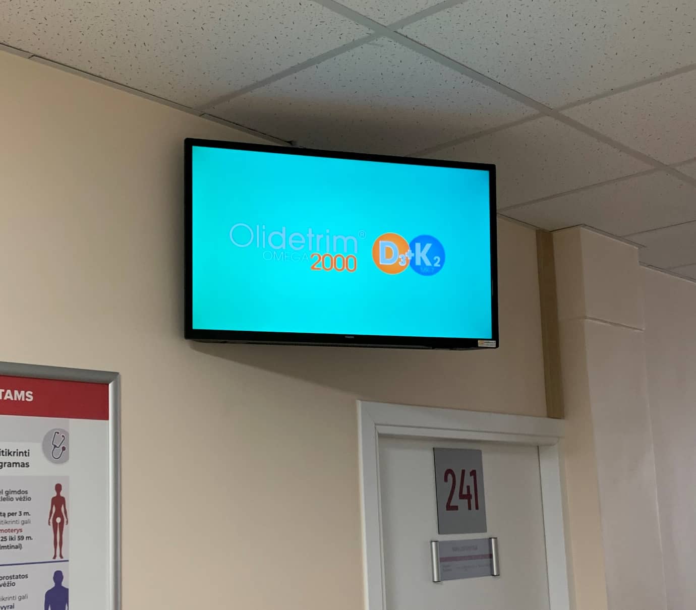 Reklaminiai ekranai VŠĮ Panevėžio miesto poliklinikoje