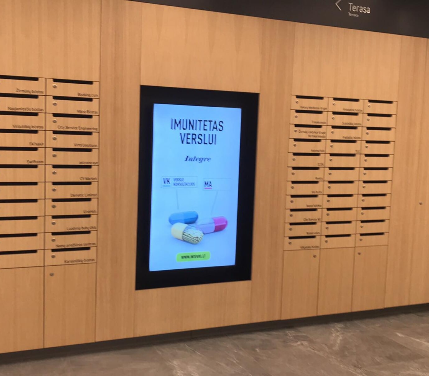 Reklaminis ekranas Penta verslo centre (Simbiocity)