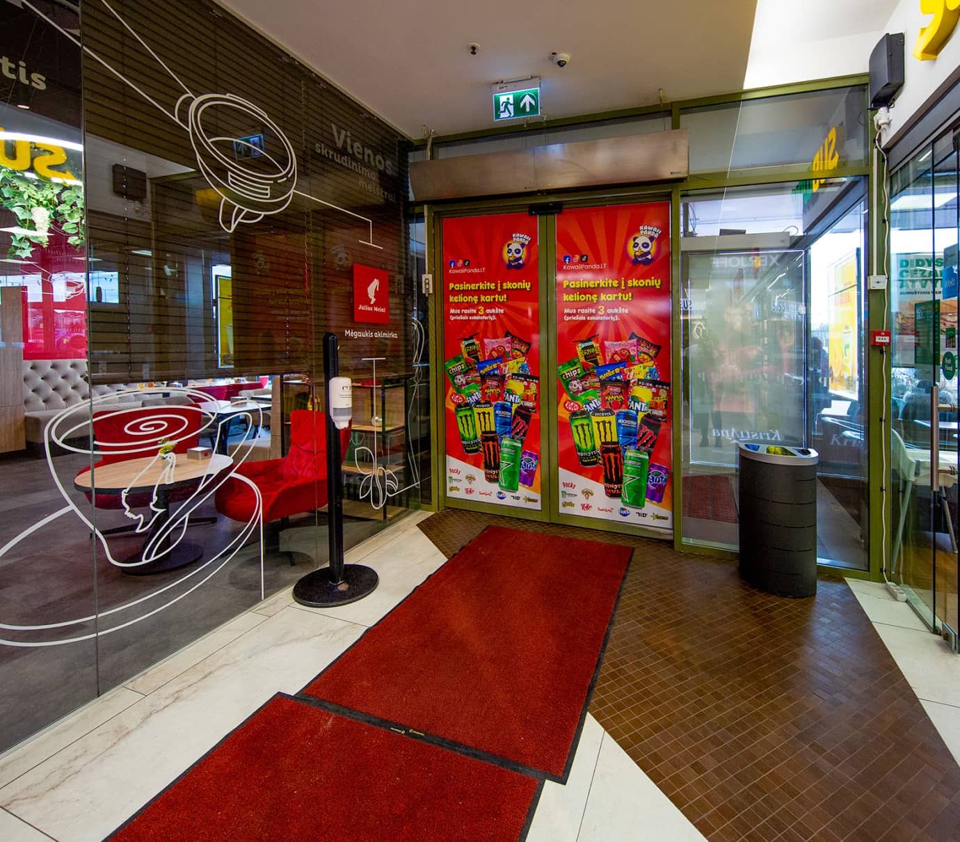 1 aukšto slankiojančios durys BALTAS TILTAS