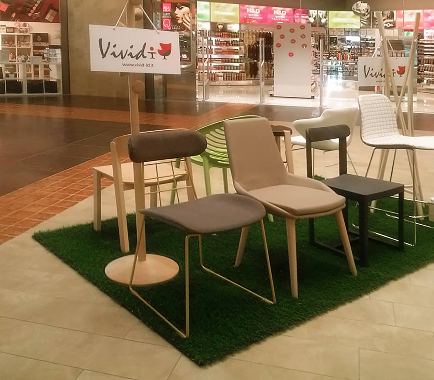 Reklaminė ekspozicija PC patalpose