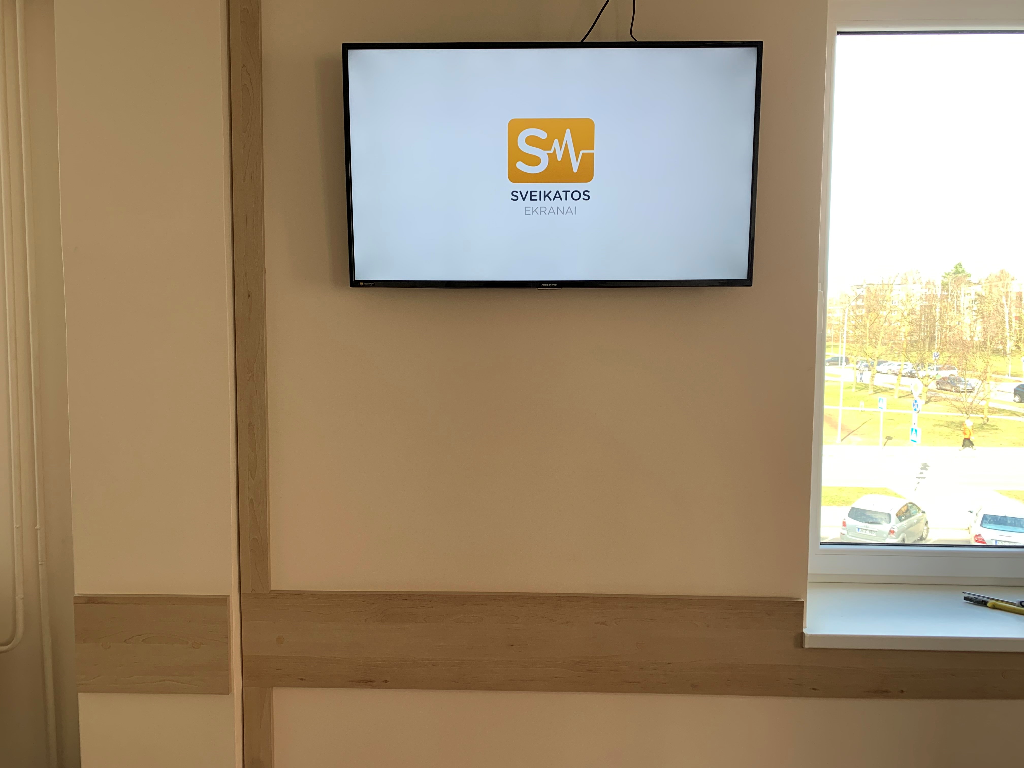 Reklaminiai ekranai VŠĮ Panevėžio miesto poliklinikoje