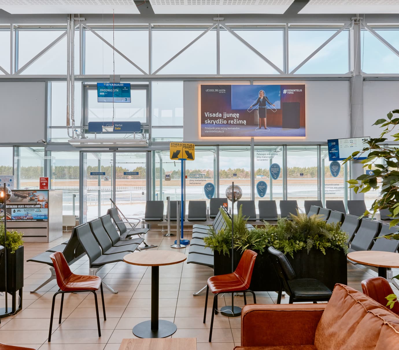 Šviesdėžė - P-LB-03-06 (Ne Šengeno išvykimo salė)