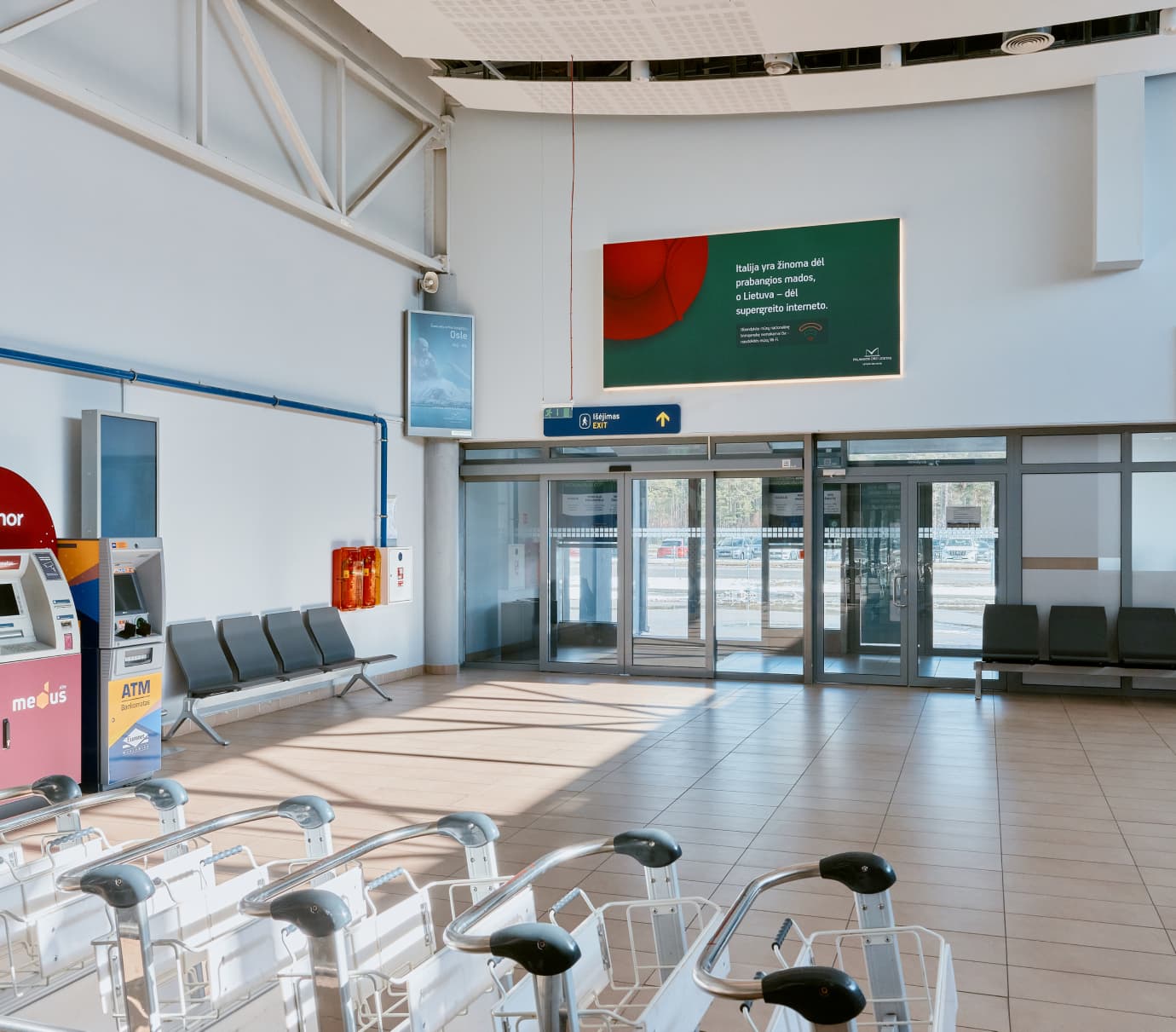 Šviesdėžė - P-LB-03-10 (Ne Šengeno atvykimo salė)