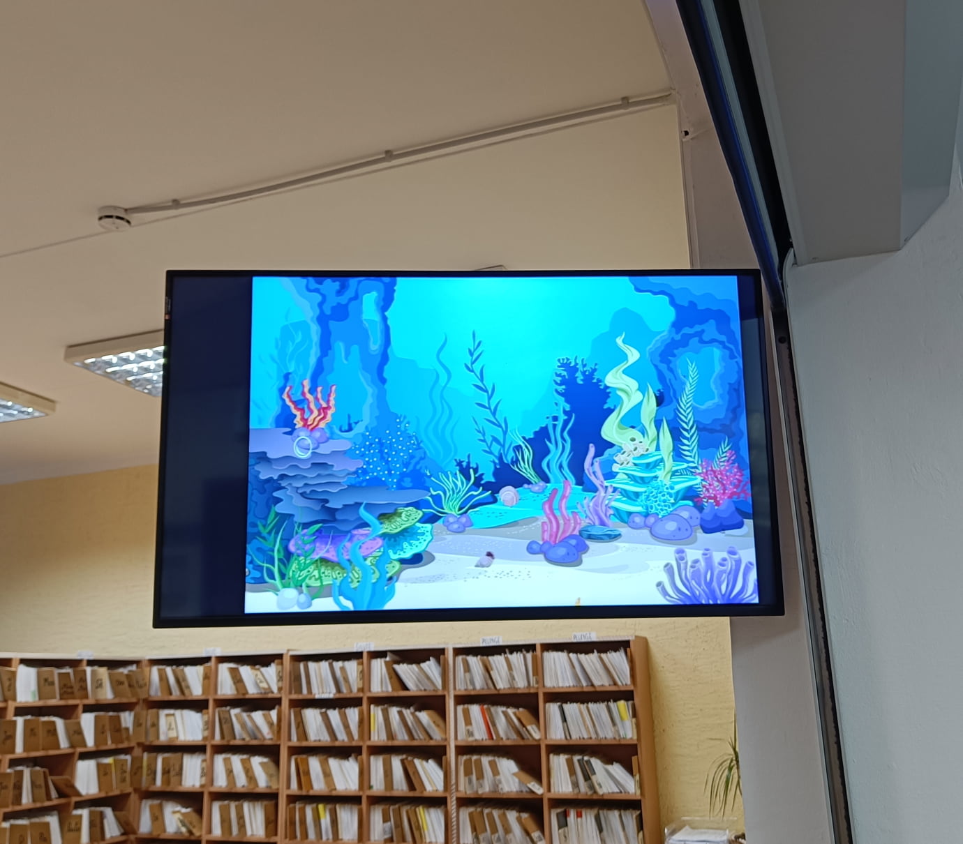 Reklaminiai ekranai VŠĮ Klaipėdos Respublikinėje ligoninėje, konsultacijų poliklinikoje