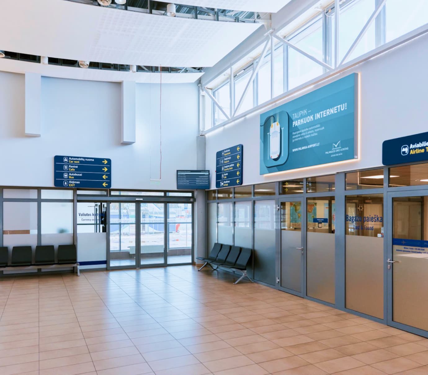 Šviesdėžė - P-LB-03-09 (Ne Šengeno atvykimo salė)