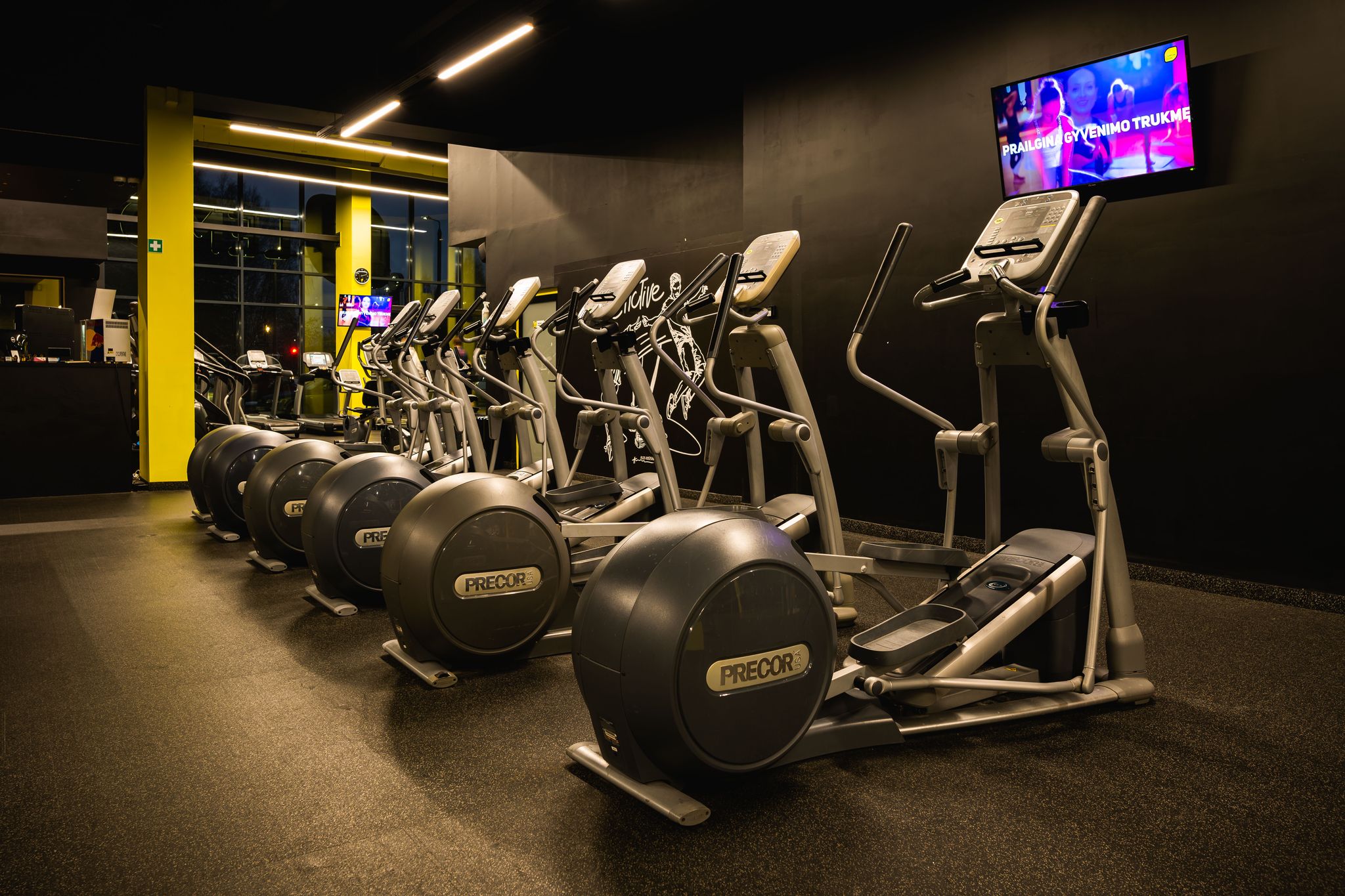 Lemon Gym Fabijoniškės reklaminiai ekranai (yra ir vertikalus)