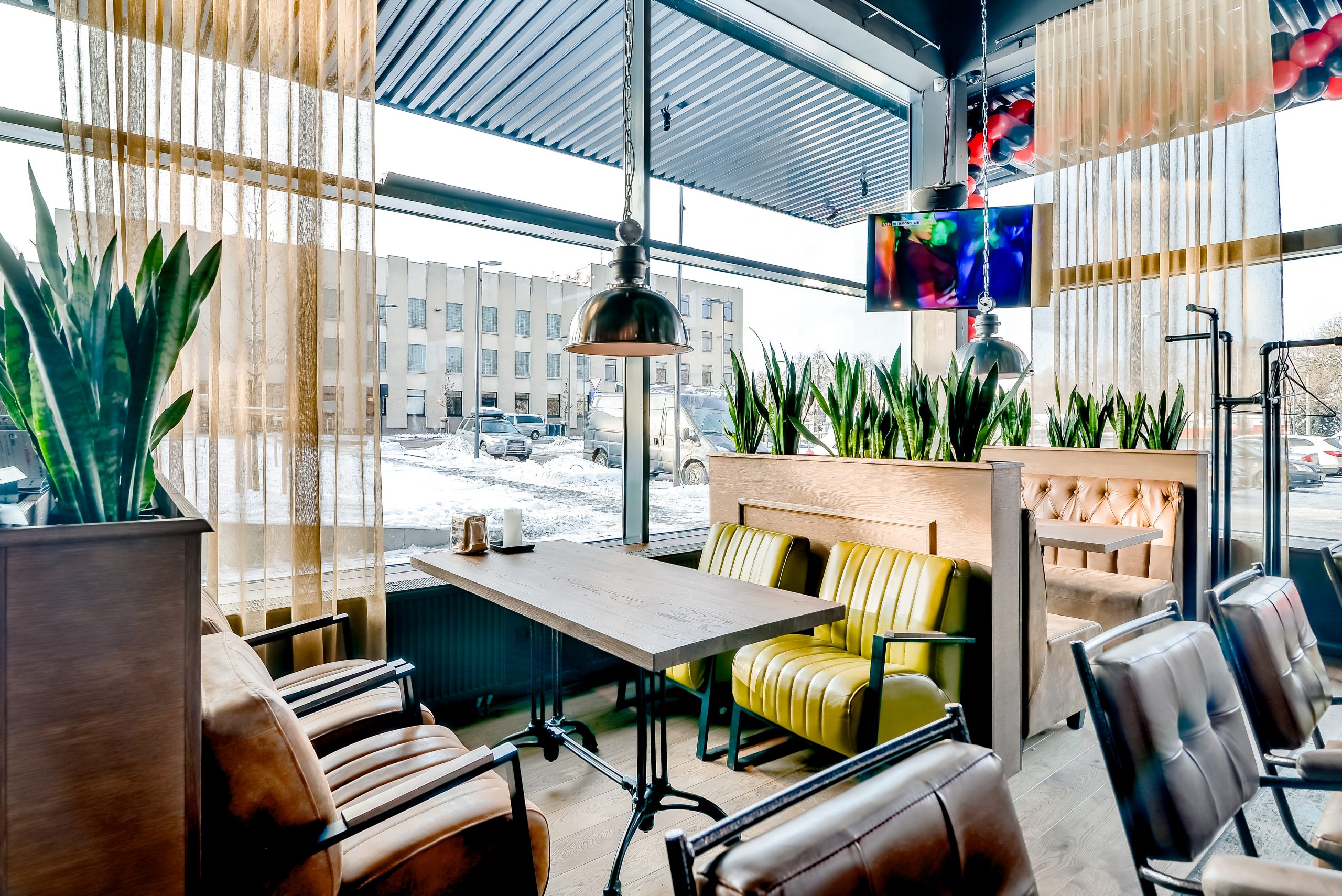 Grill London Ogmios miestas reklaminiai ekranai