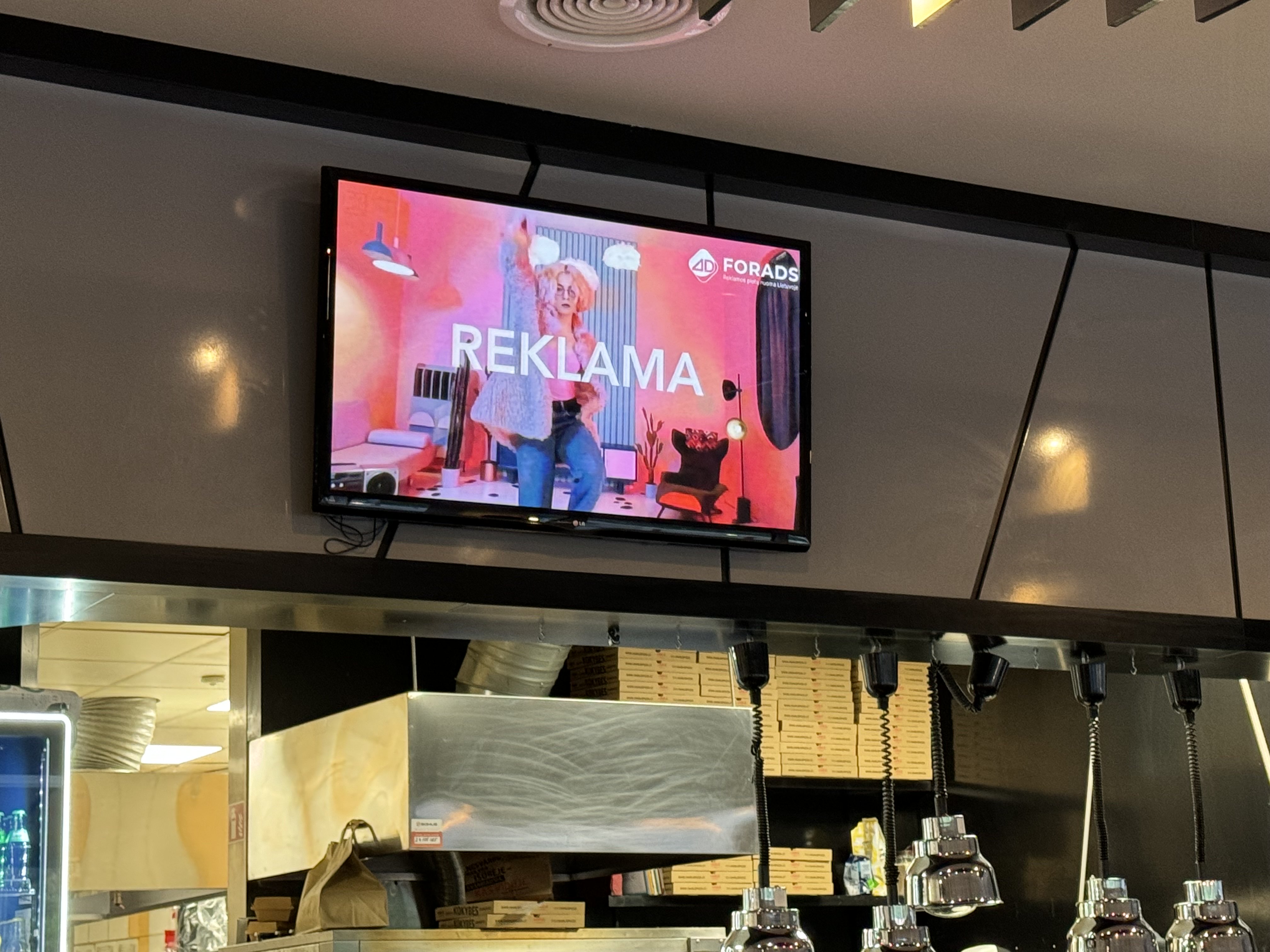 Charlie Pizza PPC Ozas reklaminiai ekranai