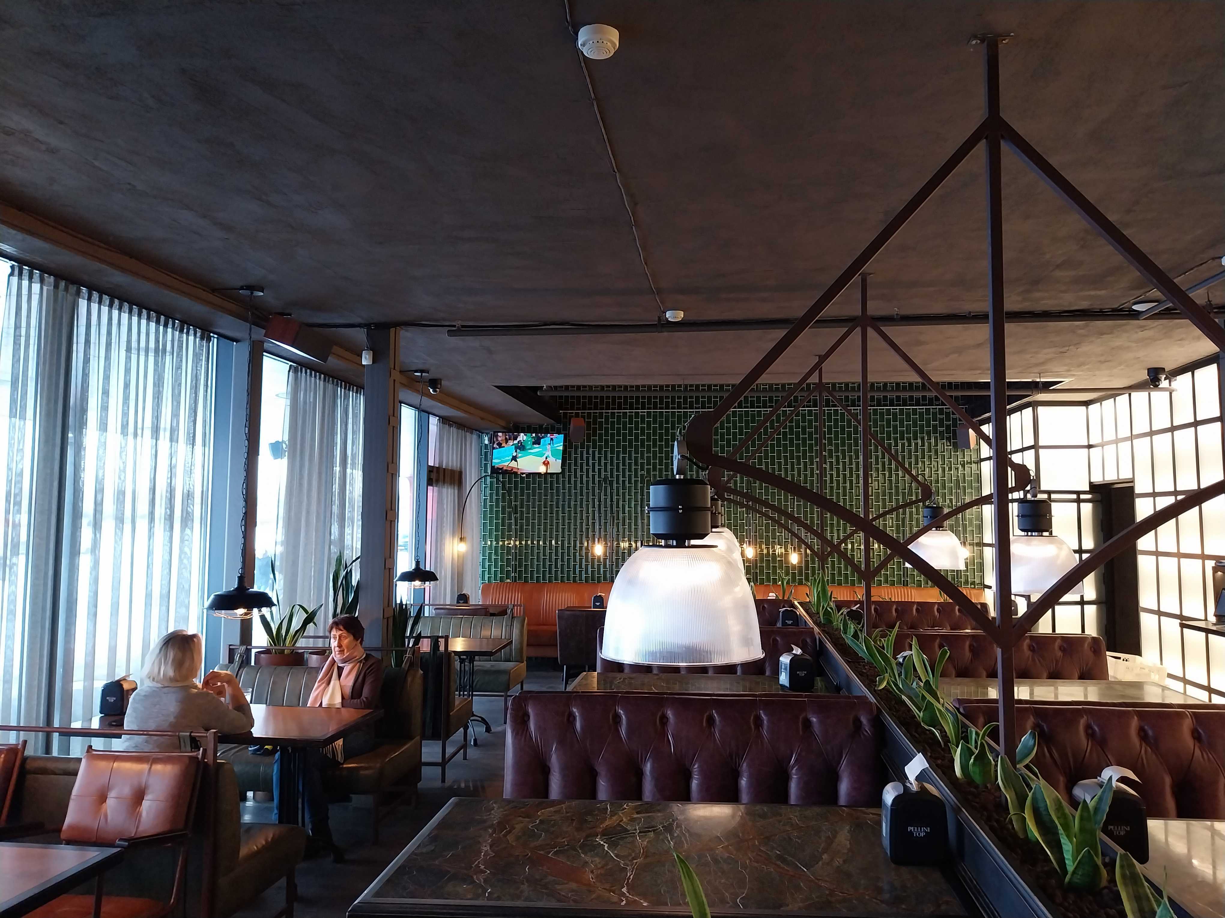 Grill London PC RYO reklaminiai ekranai