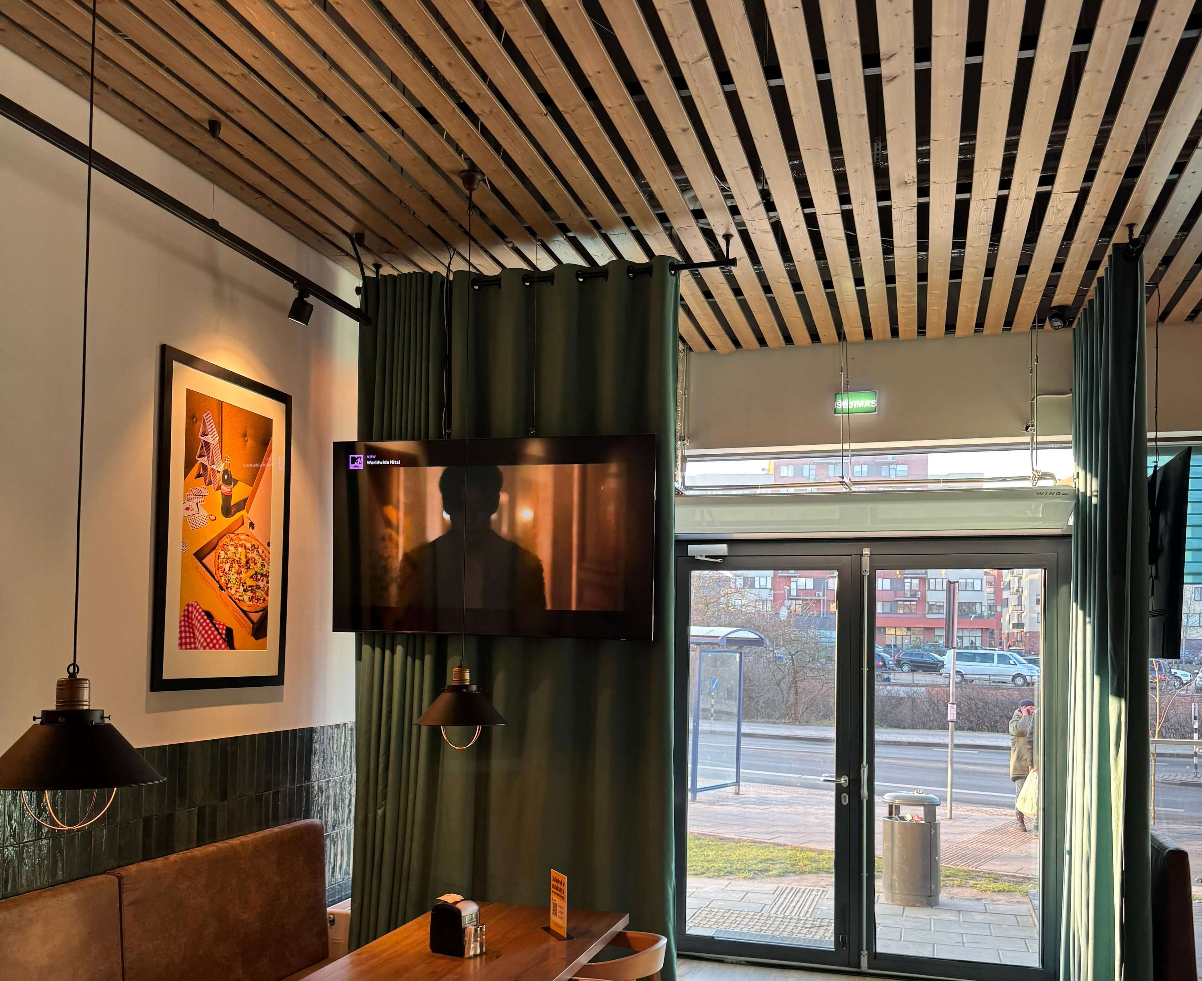 Čili Pizza PC RIMI ( Šiltnamių g. 21) reklaminiai ekranai