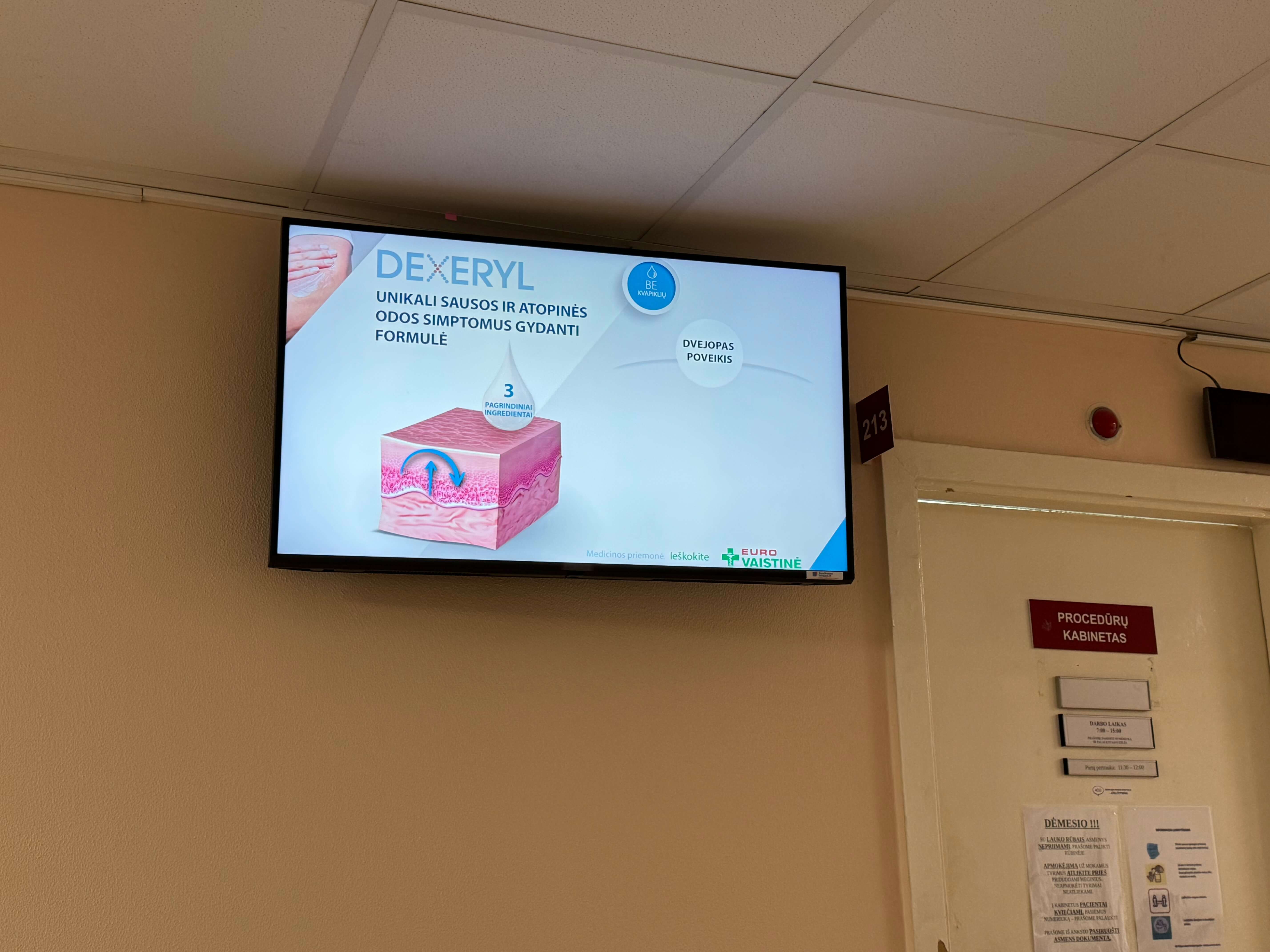 Reklaminiai ekranai Vilniaus miesto klinikinės ligoninės konsultacinėje poliklinikoje ir priėmimo skyriuose