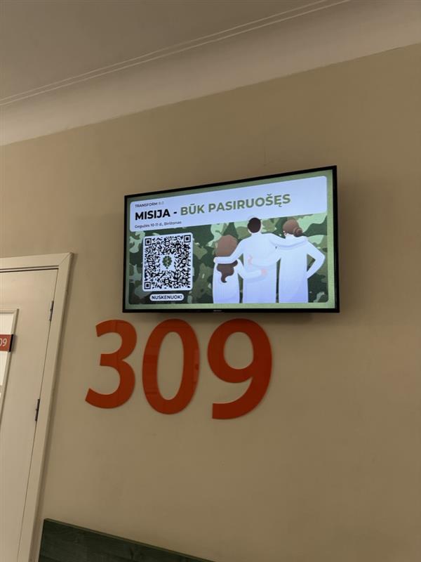 Reklaminis ekranas VŠĮ Vilniaus centro poliklinikoje, Naujamiesčio filiale