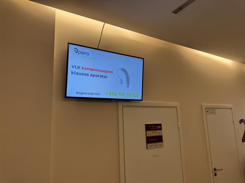 Reklaminiai ekranai VŠĮ Vilniaus centro poliklinikoje,  Diagnostikos centre