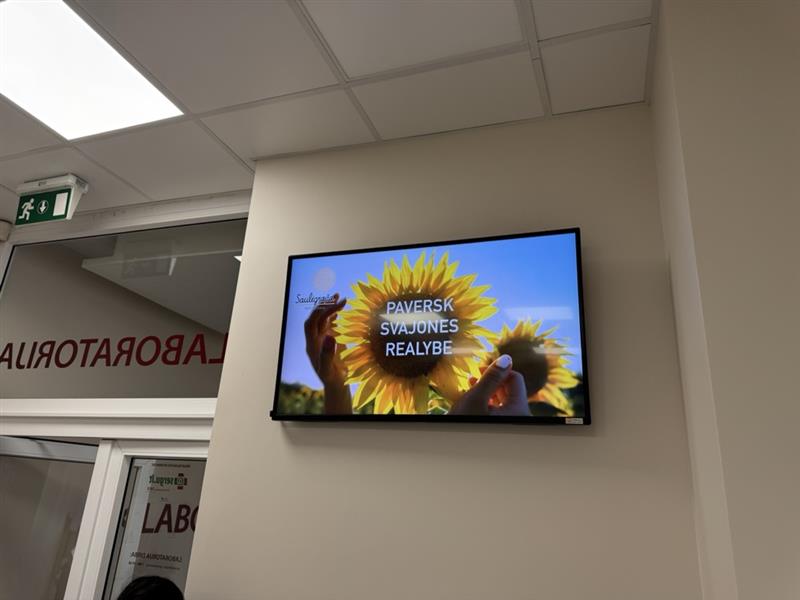 Reklaminiai ekranai VŠĮ Vilniaus centro poliklinikoje,  Diagnostikos centre