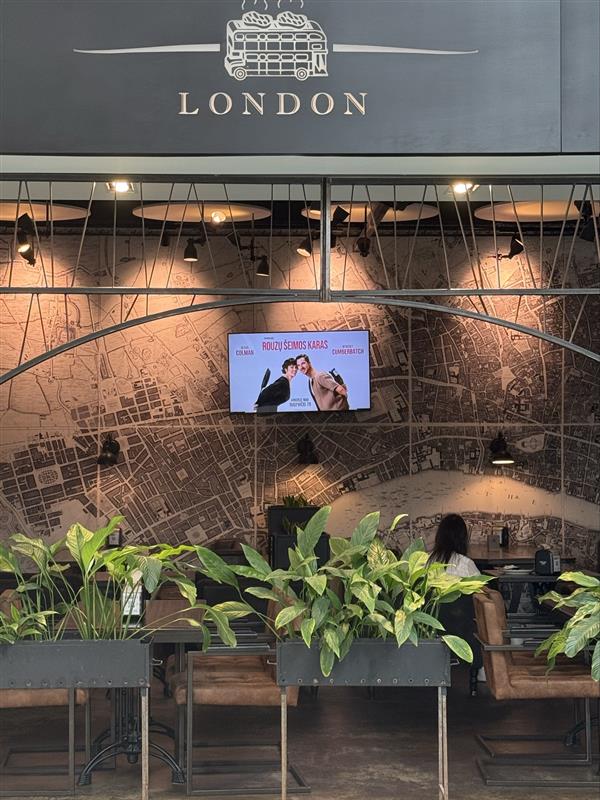 Grill London PLC Mega reklaminiai ekranai