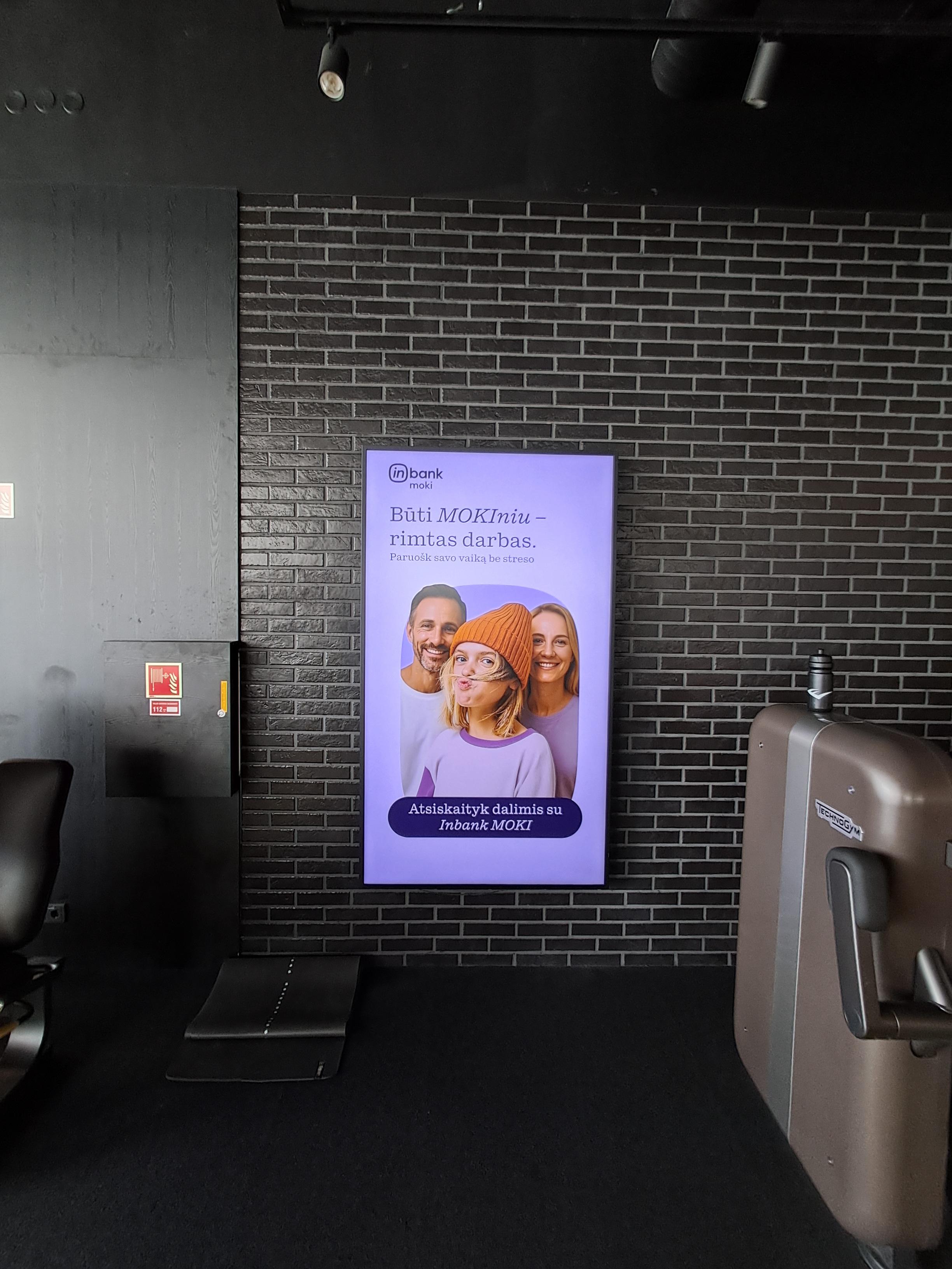 Lemon Gym Asanavičiūtės reklaminiai ekranai (tik vertikalūs)