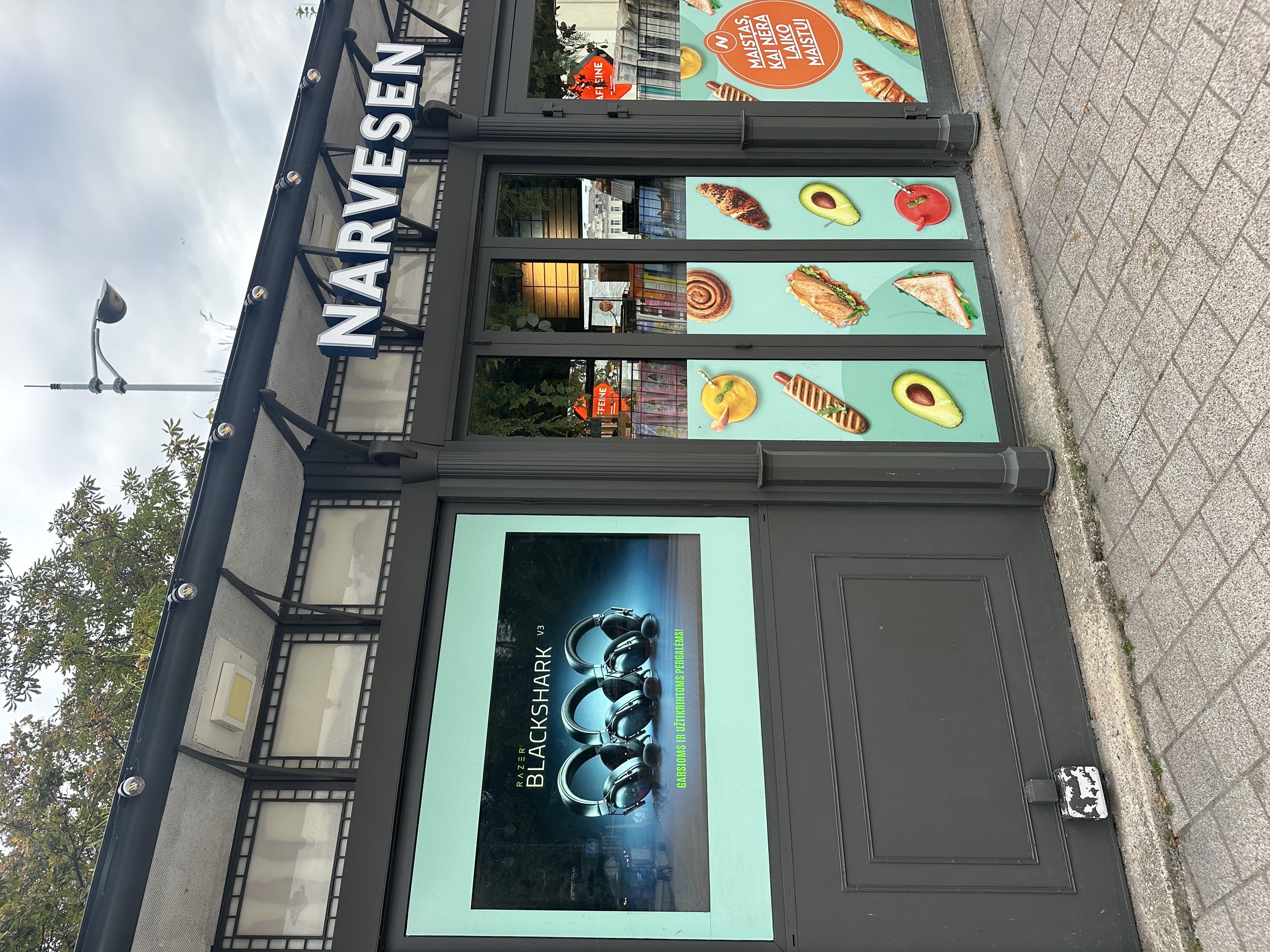 Narvesen LCD ekranas - Katedros (K10)