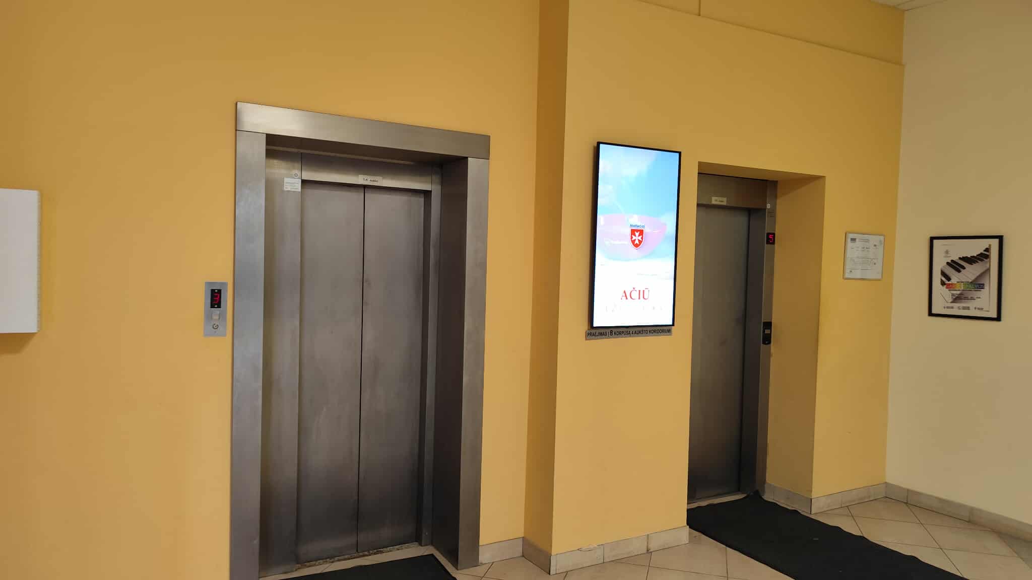 Reklaminis ekranas NCBC verslo centre