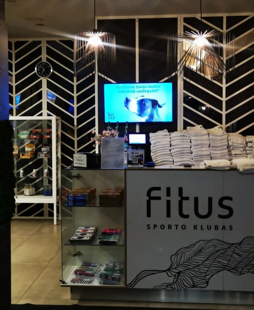 Fitus reklaminiai ekranai