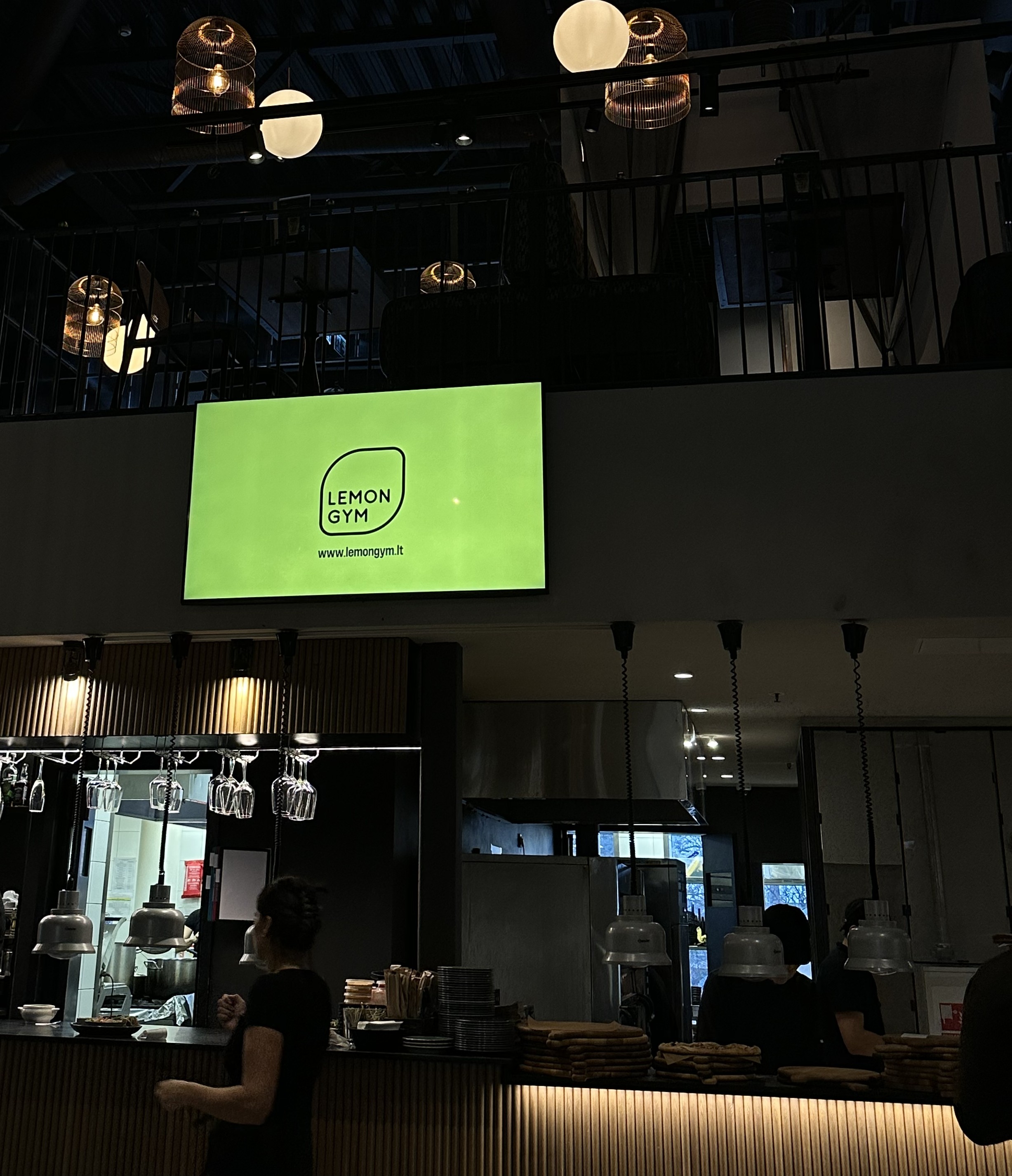 Charlie Pizza PC Studlendas reklaminiai ekranai