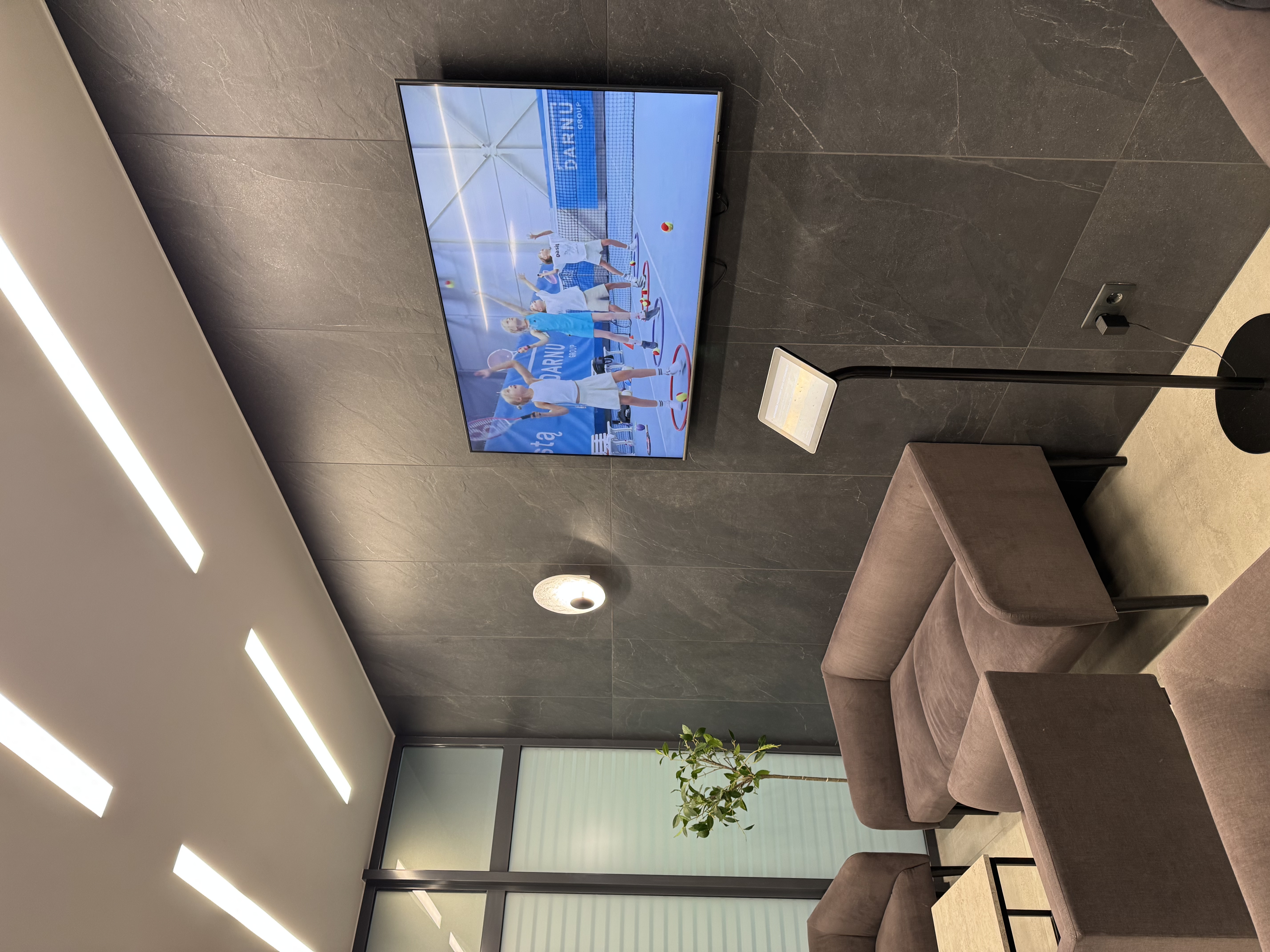 Reklaminių ekranų paketas SEB arenos praėjimuose ir rūbinėse