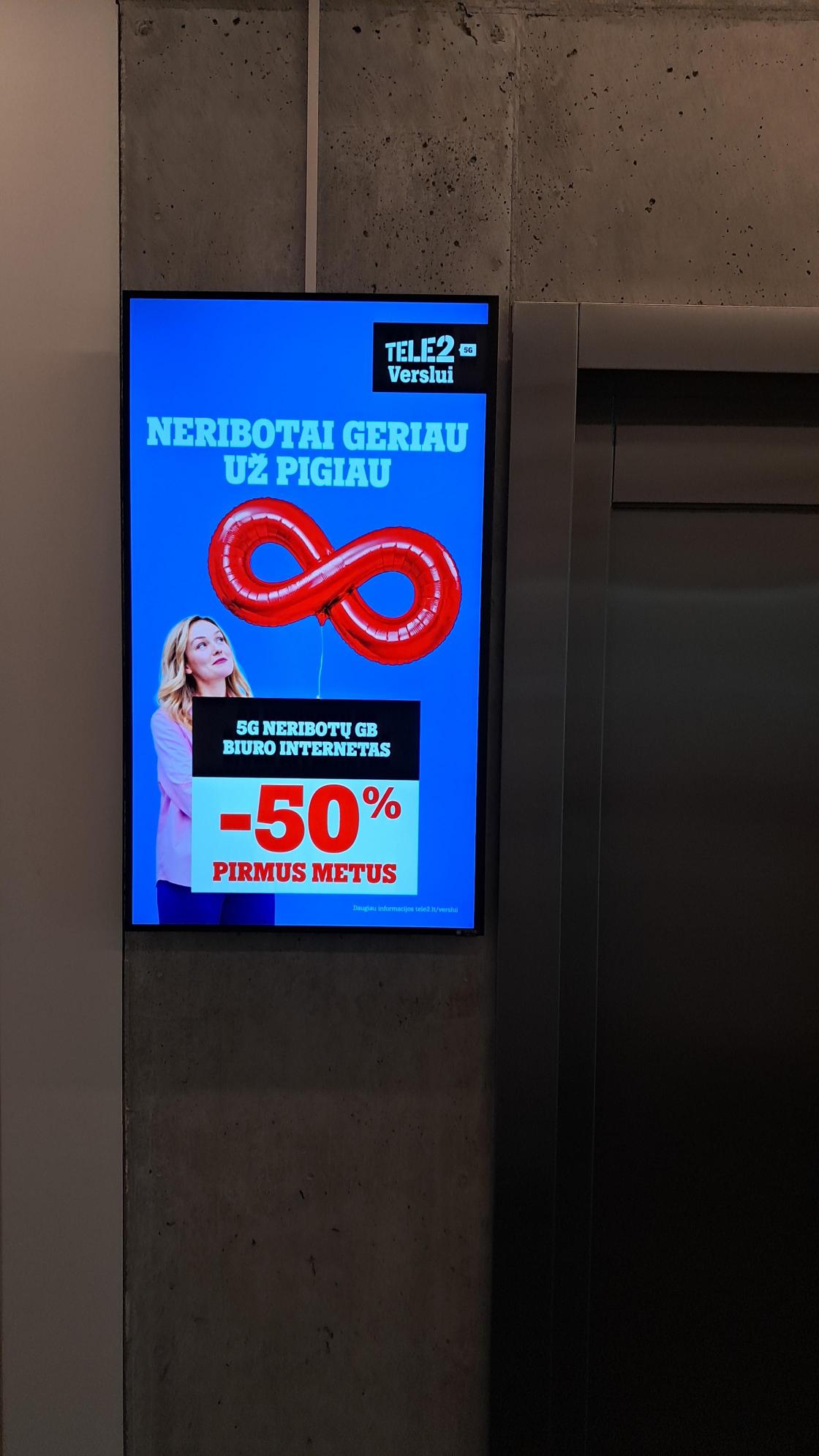 Reklaminiai ekranai Sqveras verslo centre