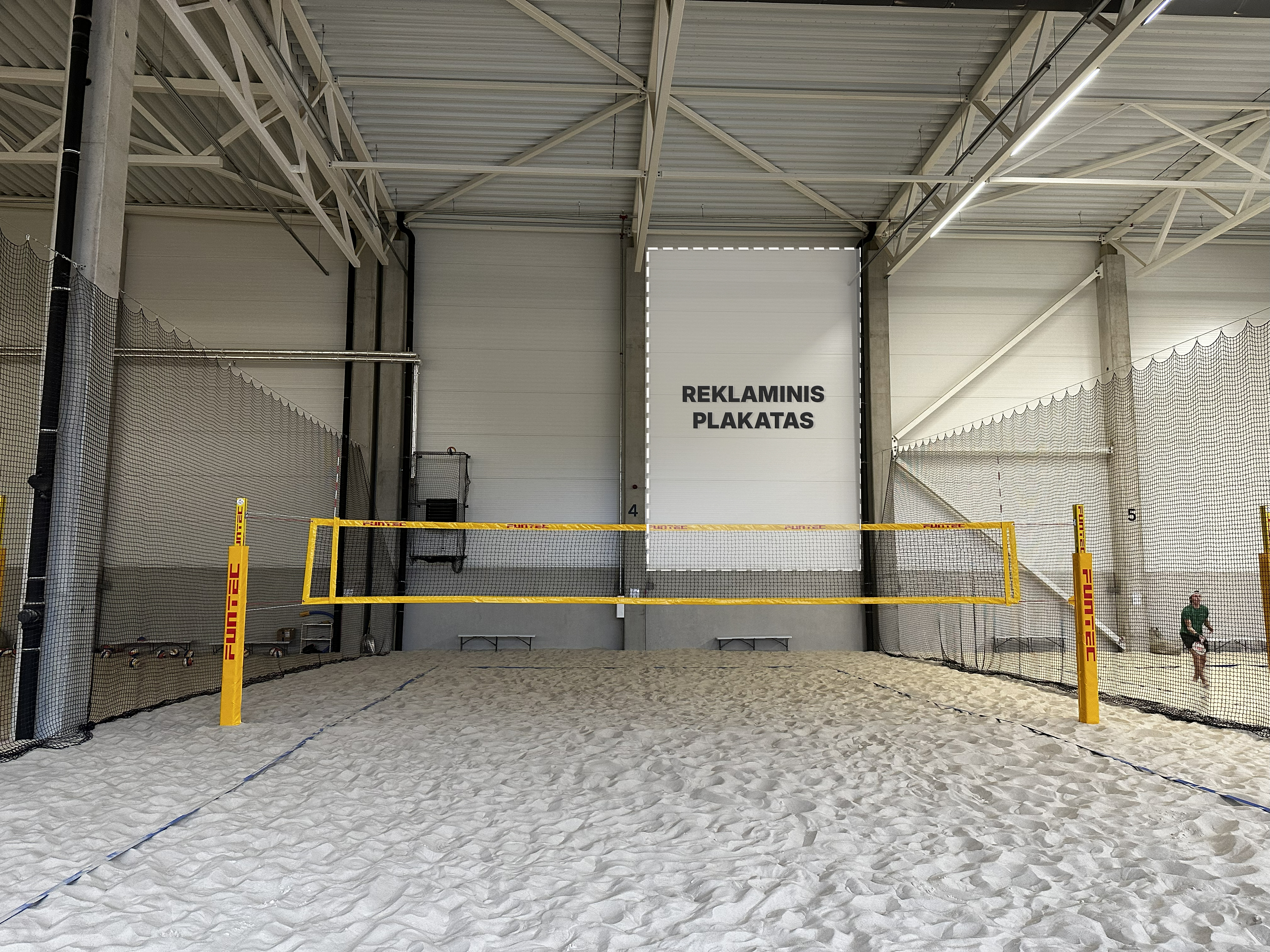 Reklaminis plakatas VolleyART house 4 aikštelėje
