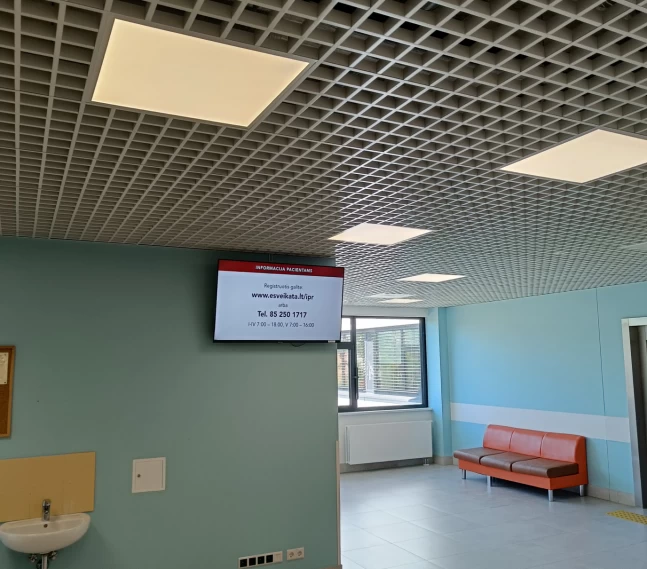 Reklaminiai ekranai VUL Santaros klinikų vaikų konsultacijų poliklinika