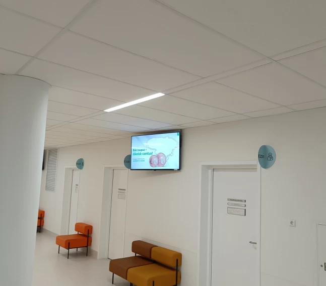 Reklaminiai ekranai VUL Santaros klinikų vaikų konsultacijų poliklinika