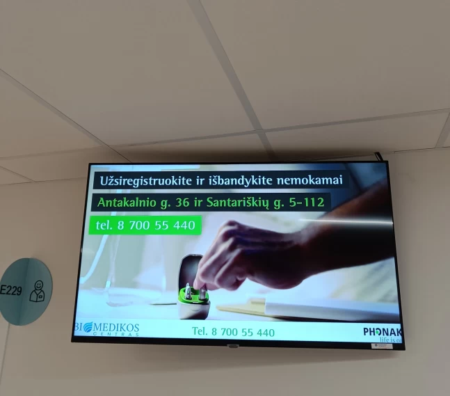 Reklaminiai ekranai VUL Santaros klinikų vaikų konsultacijų poliklinika