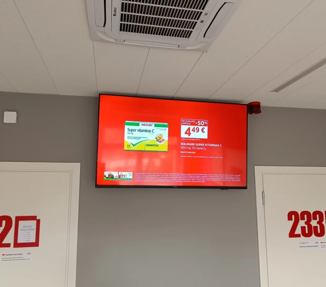 Reklaminiai ekranai KM Kalniečių poliklinikoje