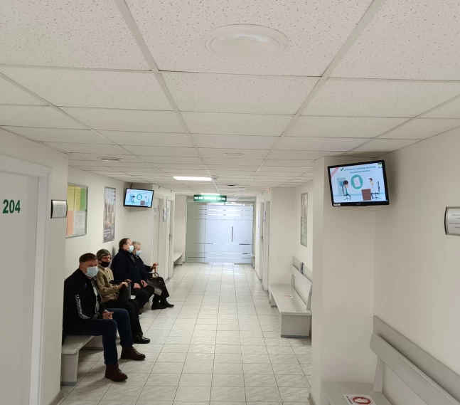 Reklaminiai ekranai VŠĮ Šiaulių Dainų pirminės sveikatos priežiūros centre
