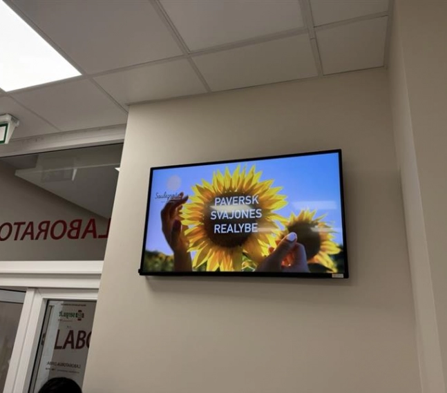 Reklaminiai ekranai VŠĮ Vilniaus centro poliklinikoje, Diagnostikos centre